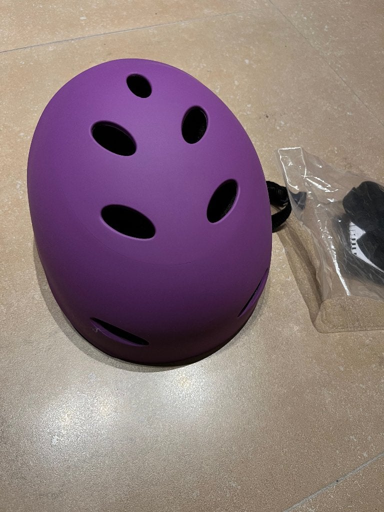 Nieuwe paarse fietshelm Apollo, Ophalen, Nieuw, S, Jongen of Meisje