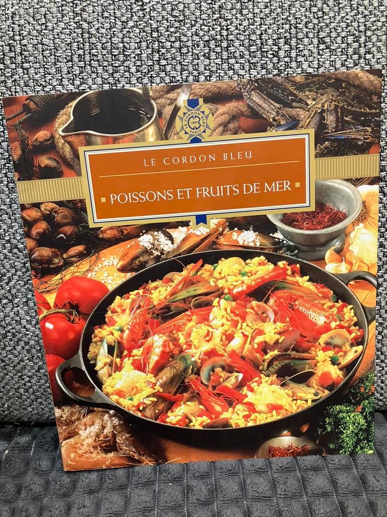 Kookboek Franstalig poissons et fruits de mer le cordon bleu, Boeken, Ophalen of Verzenden, Zo goed als nieuw