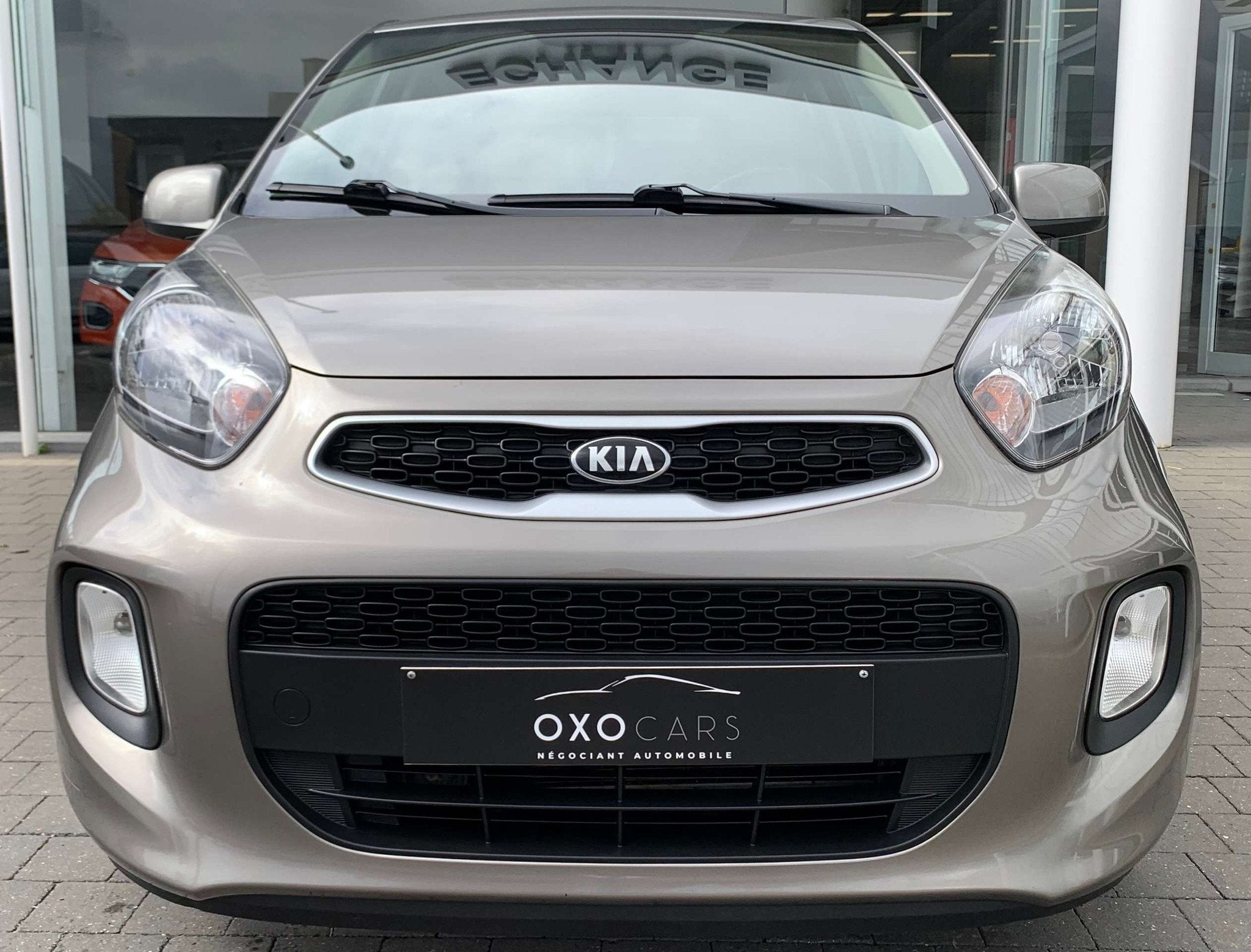Kia Picanto 1.0i / Grand Gps / Airco / Camera / Bluetooth /, Auto's, Voorwielaandrijving, Stof, Gebruikt, Euro 6