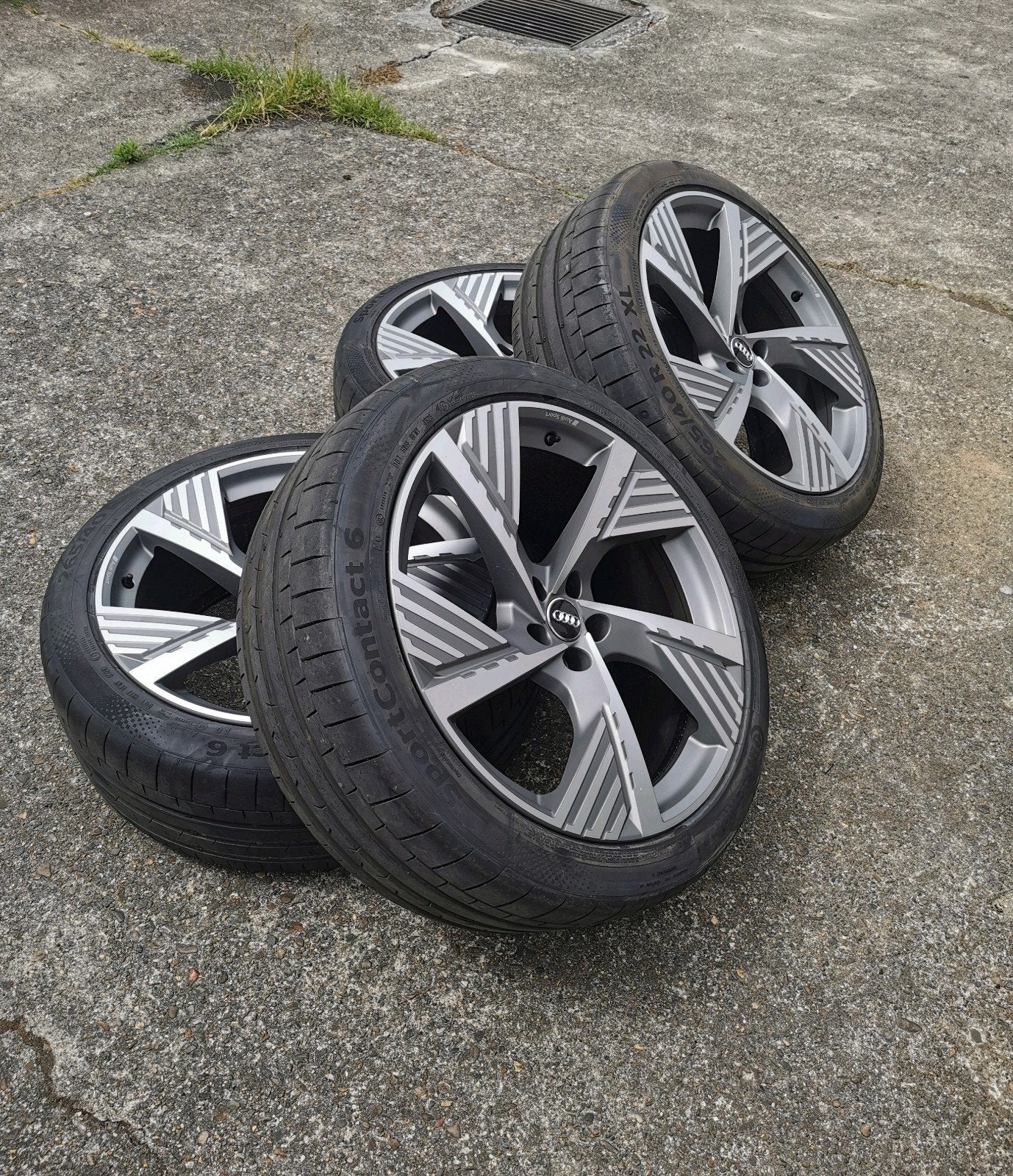 22 inch Audi Q8 E-tron Etron Originele Velgen met Zomerbande, Auto-onderdelen, 265 mm, Banden en Velgen, Nieuw, Ophalen of Verzenden