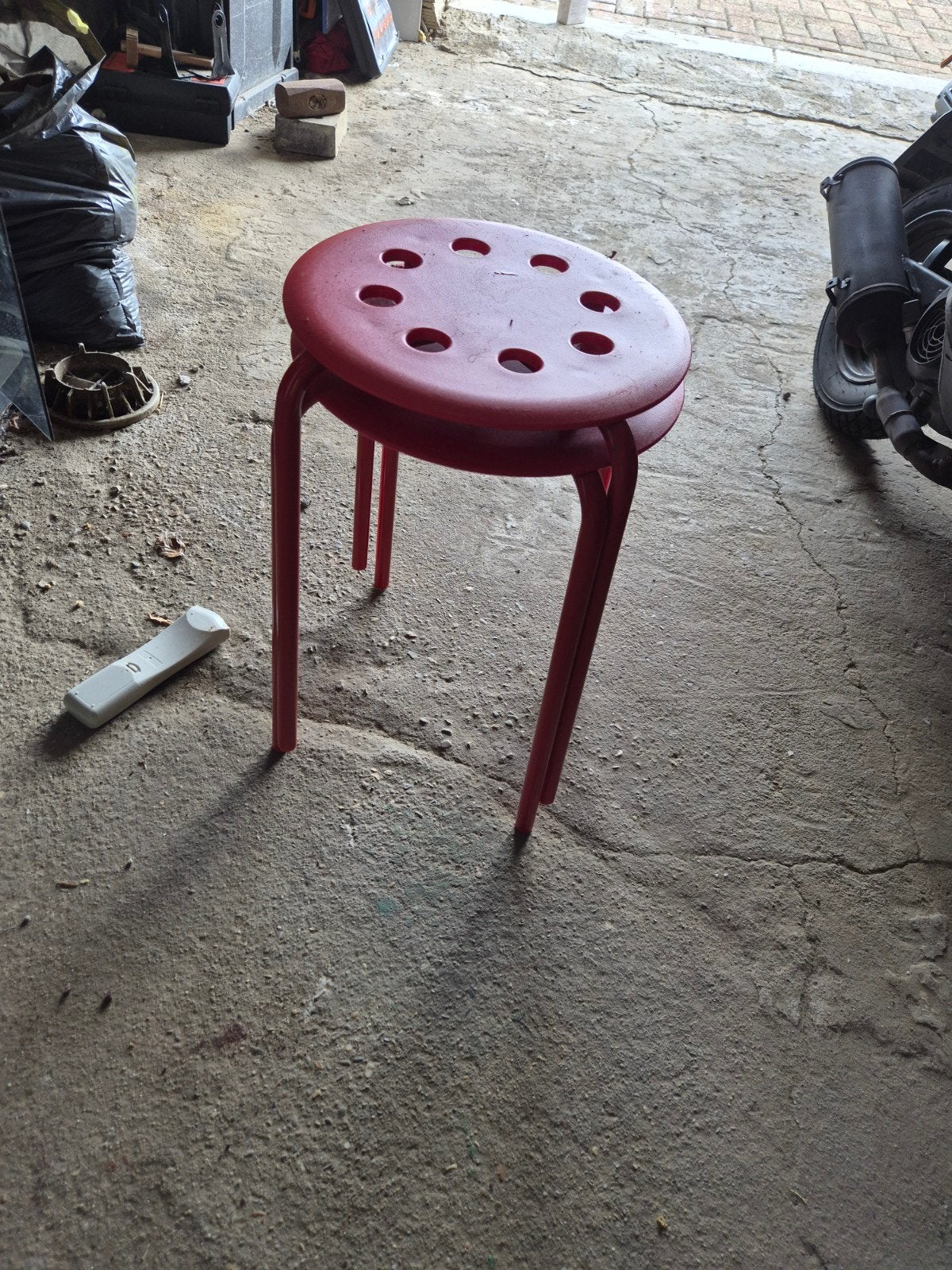4 krukjes rood en zwart, Maison & Meubles, Tabourets, Enlèvement, Neuf, Plastique