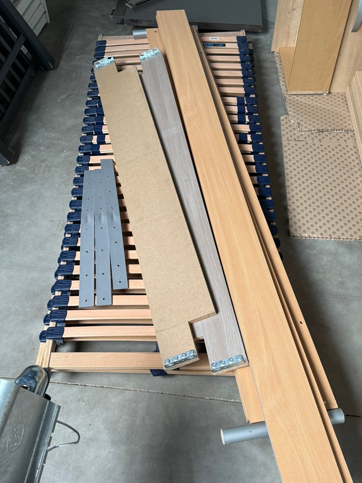 2 persoons bed  (160cm) + 2 nachtkasten, Huis en Inrichting, Slaapkamer | Bedden, Ophalen, Gebruikt, Tweepersoons, 200 cm