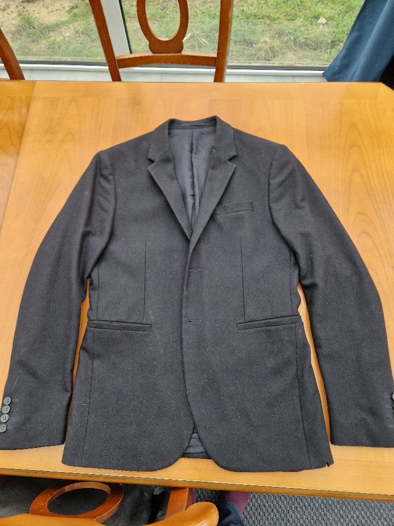 Wollen blazer merk COS maar 46 (small), Kleding | Heren, Kostuums en vesten, Ophalen, Gedragen, Maat 46 (S) of kleiner, Zwart