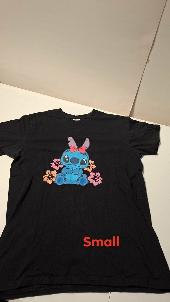 Schirt Stich small 3€ e.a. 3€, Kleding | Dames, Ophalen, Zo goed als nieuw