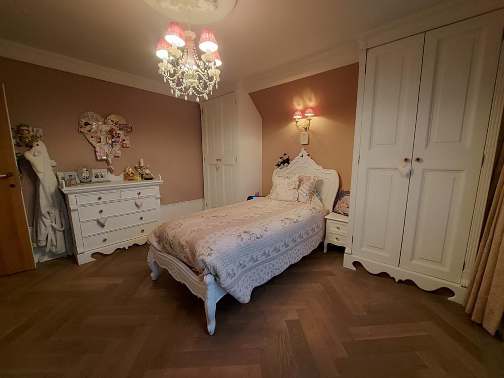 Landelijk eenpersoonsbed, kuifbed, Louis XV bed, Ophalen