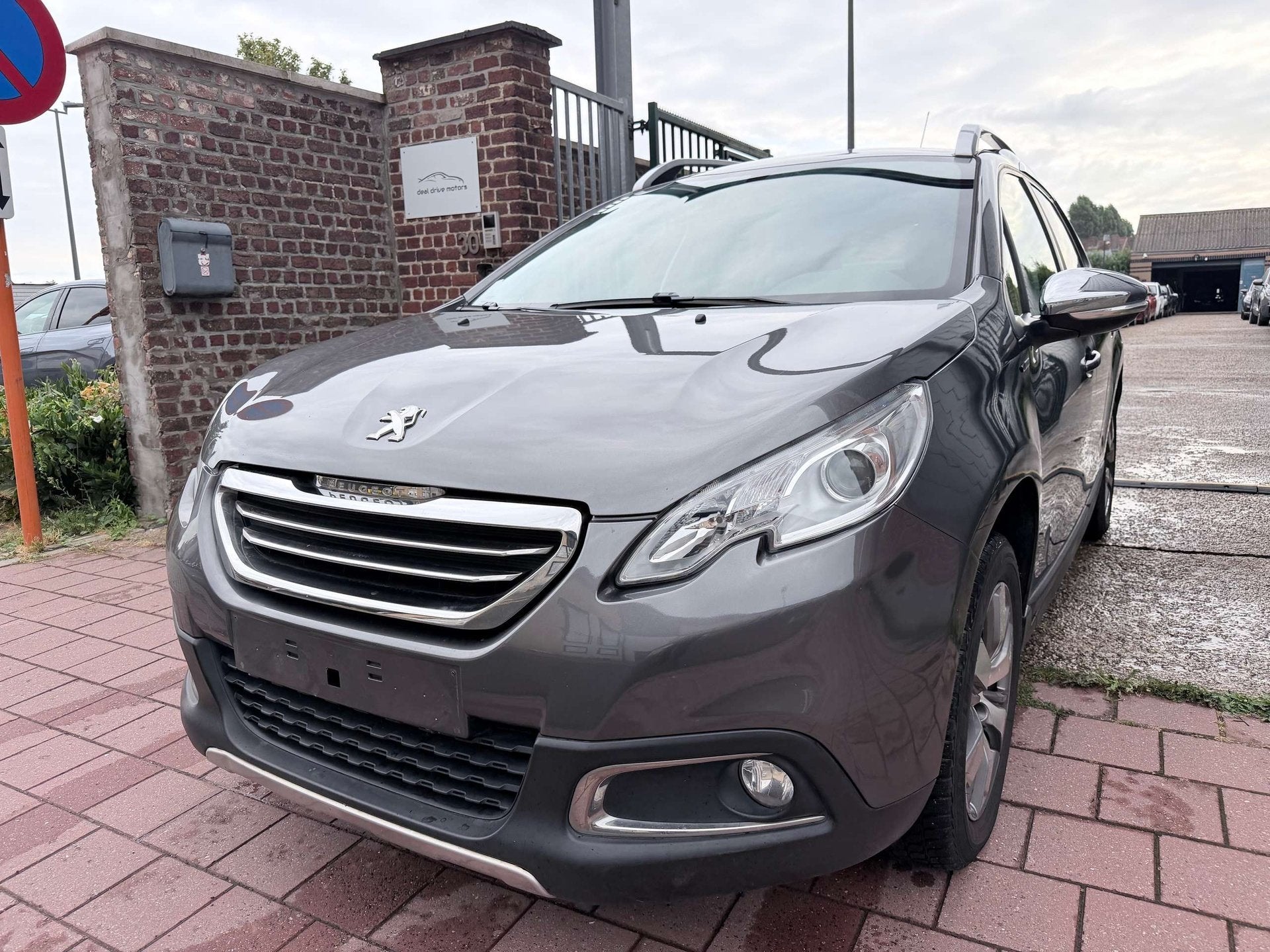 Peugeot 2008 1.2 EDITION STYLE | AIRCO | NAVI | CRUISE, Auto's, Dealer onderhouden, Stof, Gebruikt, 1199 cc