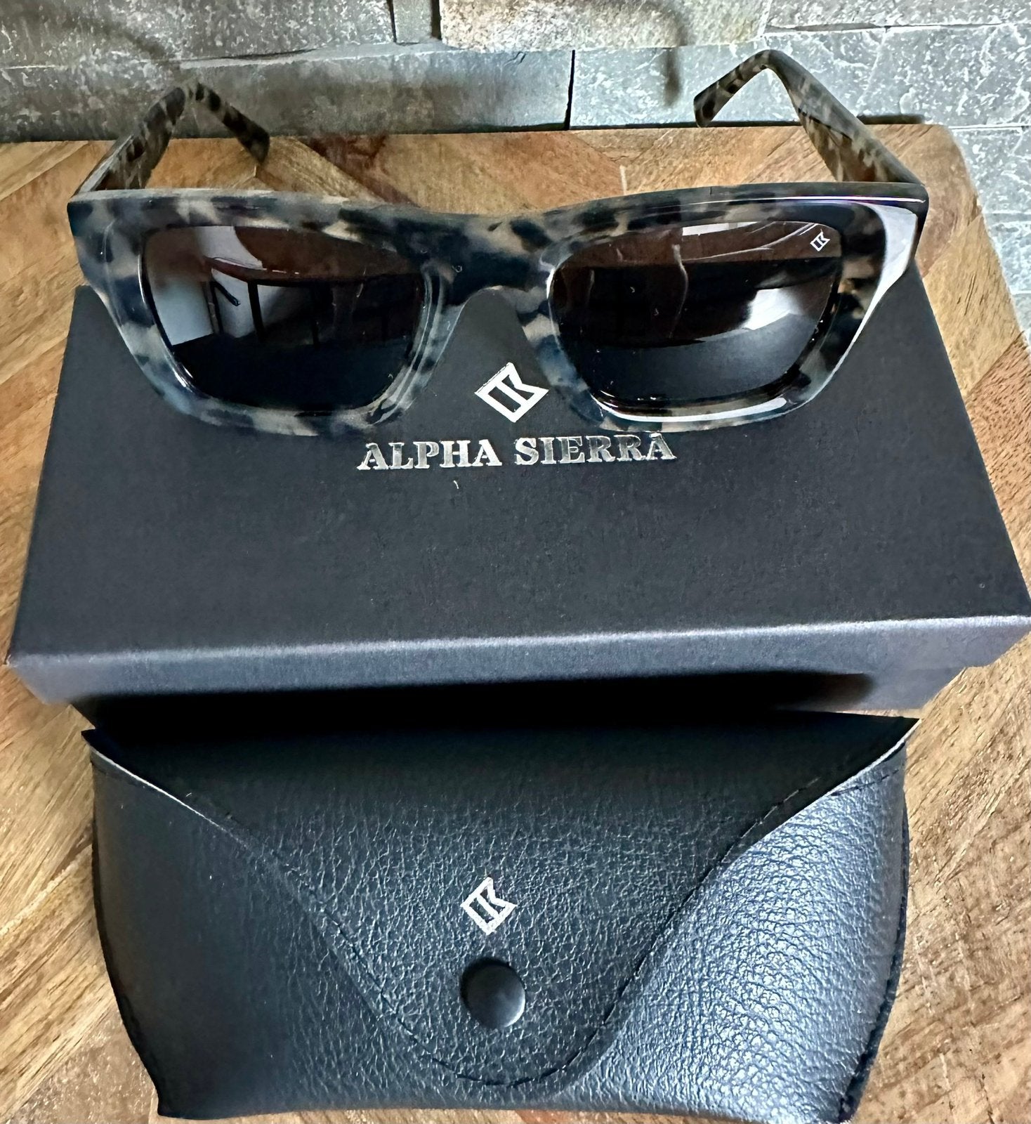 ZONNEBRIL ALPHA SIERRA TWV179€! 💯%NIEUW, ORIGINEEL, Handtassen en Accessoires, Zonnebrillen en Brillen | Heren, Nieuw, Ophalen of Verzenden