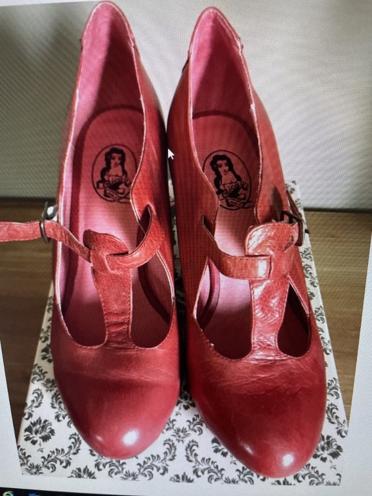 Rode pumps van NOE, maat 39, in nieuwe staat!, Kleding | Dames, Pumps, Nieuw, Ophalen of Verzenden, Noe