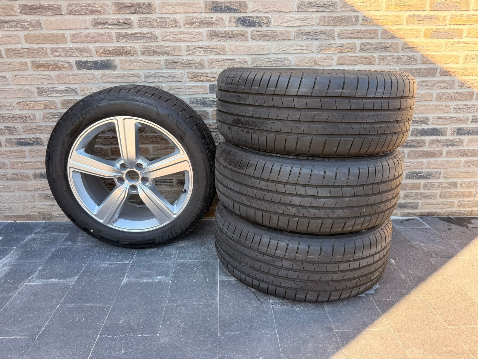 Audi e-tron/Q8 20 pouces d'origine avec jantes Bridgestone, Neuf, Pneus et Jantes, Pneus été, Enlèvement
