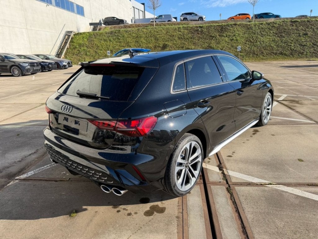 Audi a3 s3 velgen als nieuw met zomerbanden 225/40R18, Auto-onderdelen, Ophalen, 18 inch, Zomerbanden, Banden en Velgen