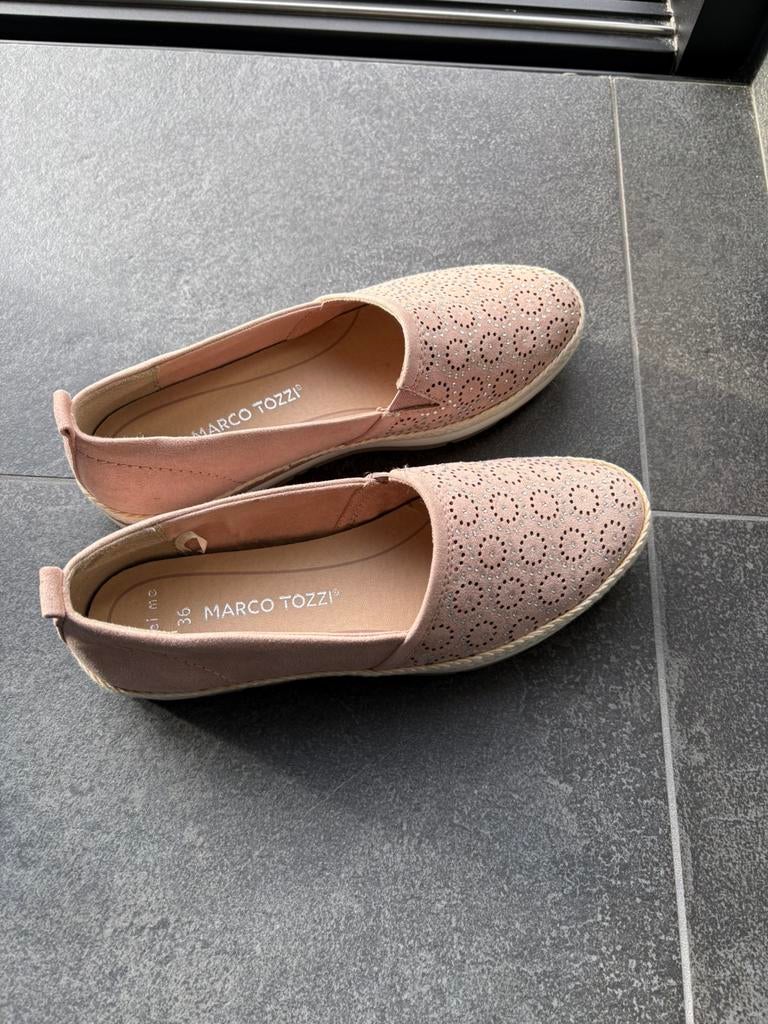 Roze loafers merk Marco Tozzi, Ophalen, Instappers, Zo goed als nieuw, Roze