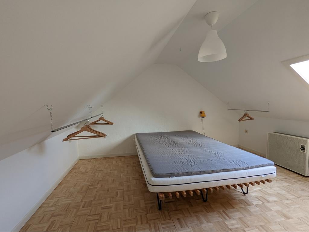 Bed frame - IKEA, Huis en Inrichting, Slaapkamer | Bedden, Ophalen, Hout