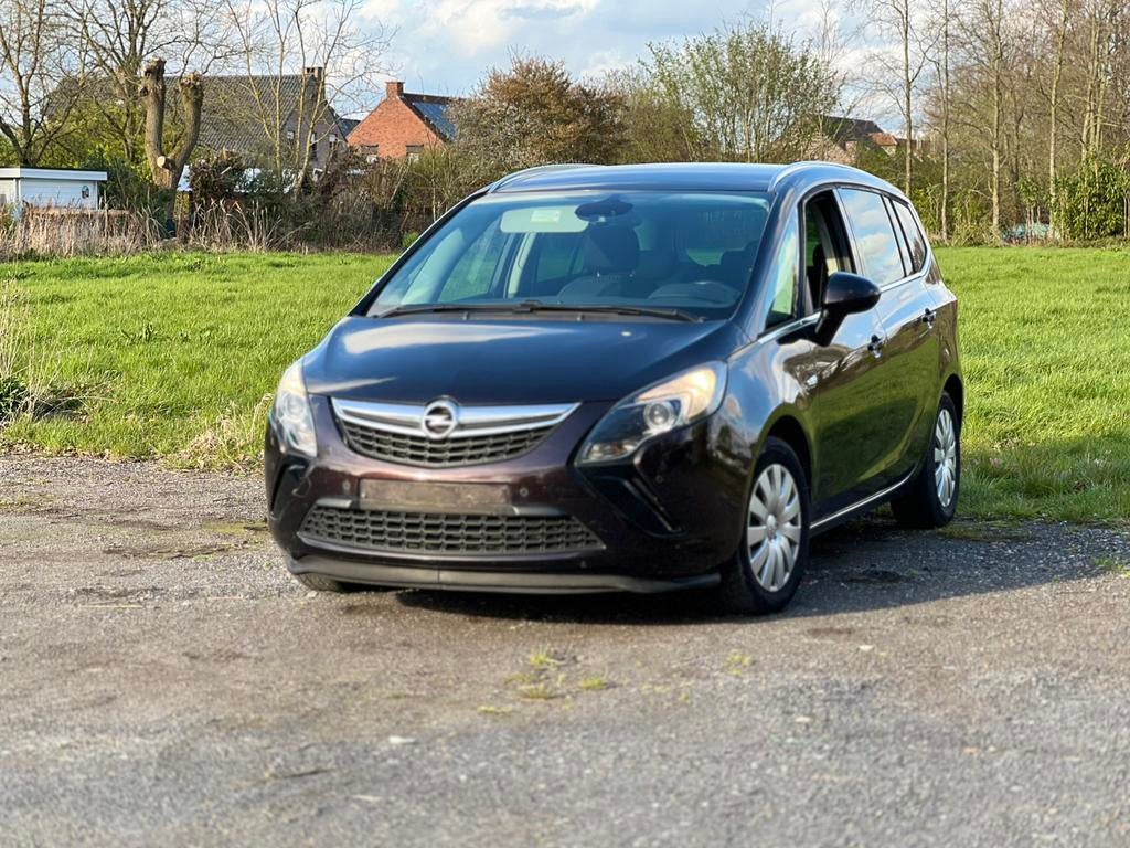 Opel Zafira 1.6 diesel van jaar 2015 met maar 149.000dkm, Auto's, Parkeersensor, Overige kleuren, Overige bekleding, Overige brandstoffen