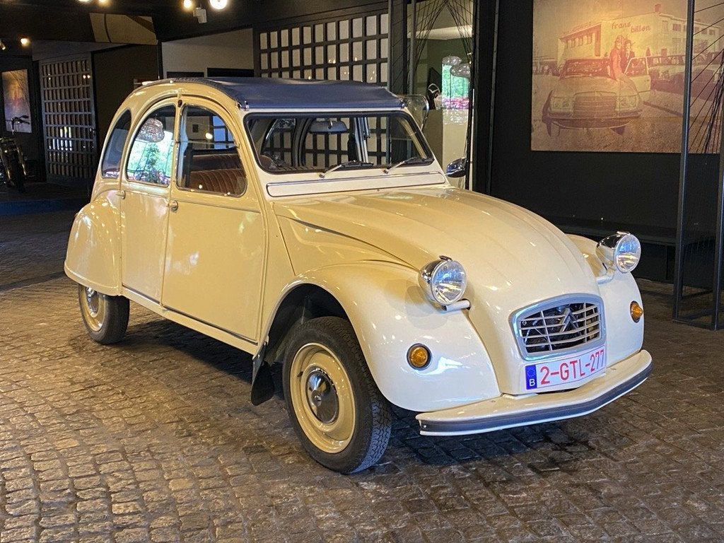 Citroën 2CV 6 - Spécial (année de construction 1990), Autos, Achat, Boîte manuelle, Toit ouvrant, Beige
