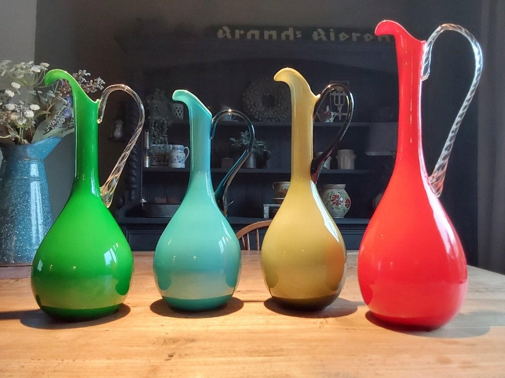 Verzameling Gekleurd Glaswerk, Ophalen