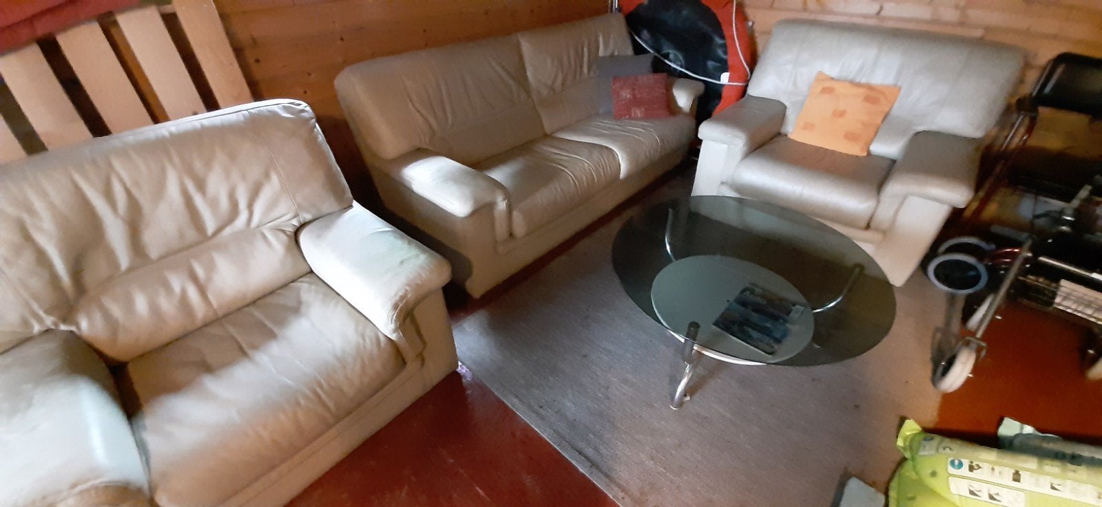 Leder salon 2 1zit en 1 3zit ., Ophalen