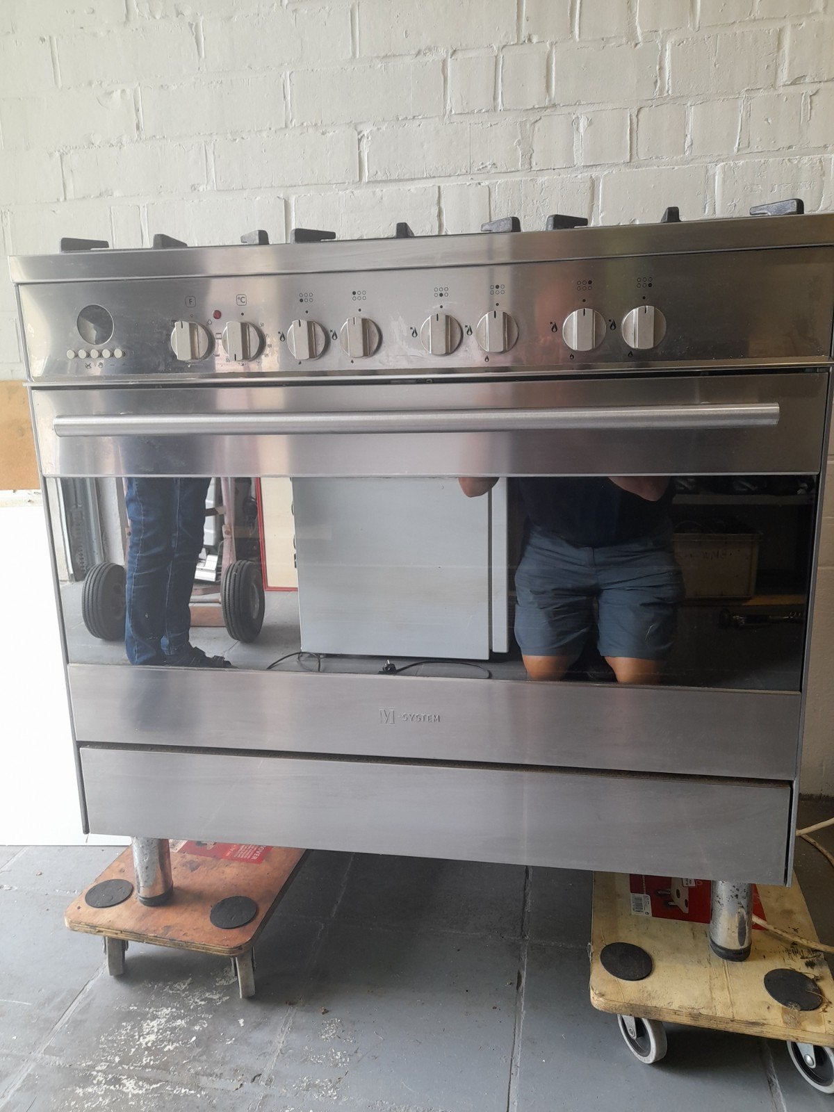 Gasfornuis met oven, Enlèvement