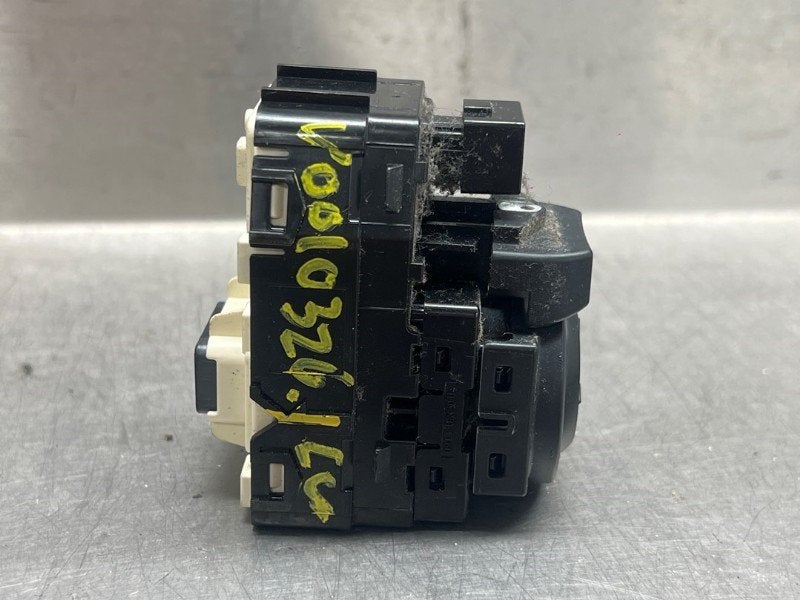 SPIEGEL SCHAKELAAR Kia Rio IV (YB) (|4D64811000|), Gebruikt, Kia