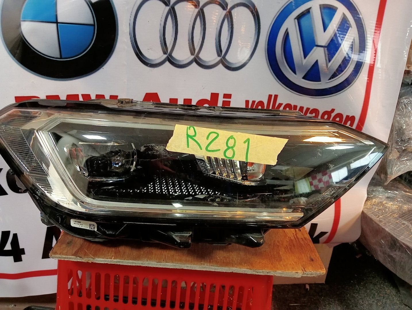 Volkswagen Jetta IV koplampen rechts 17B941036E origineel, Gebruikt, -, Volkswagen, -