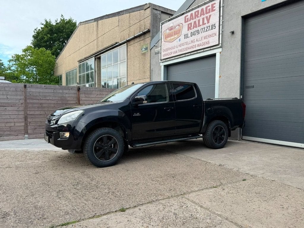 Isuzu D-max Isuzu D-Max 4x4 (année de construction 2015), Euro 5, Entreprise, Boîte manuelle, Noir