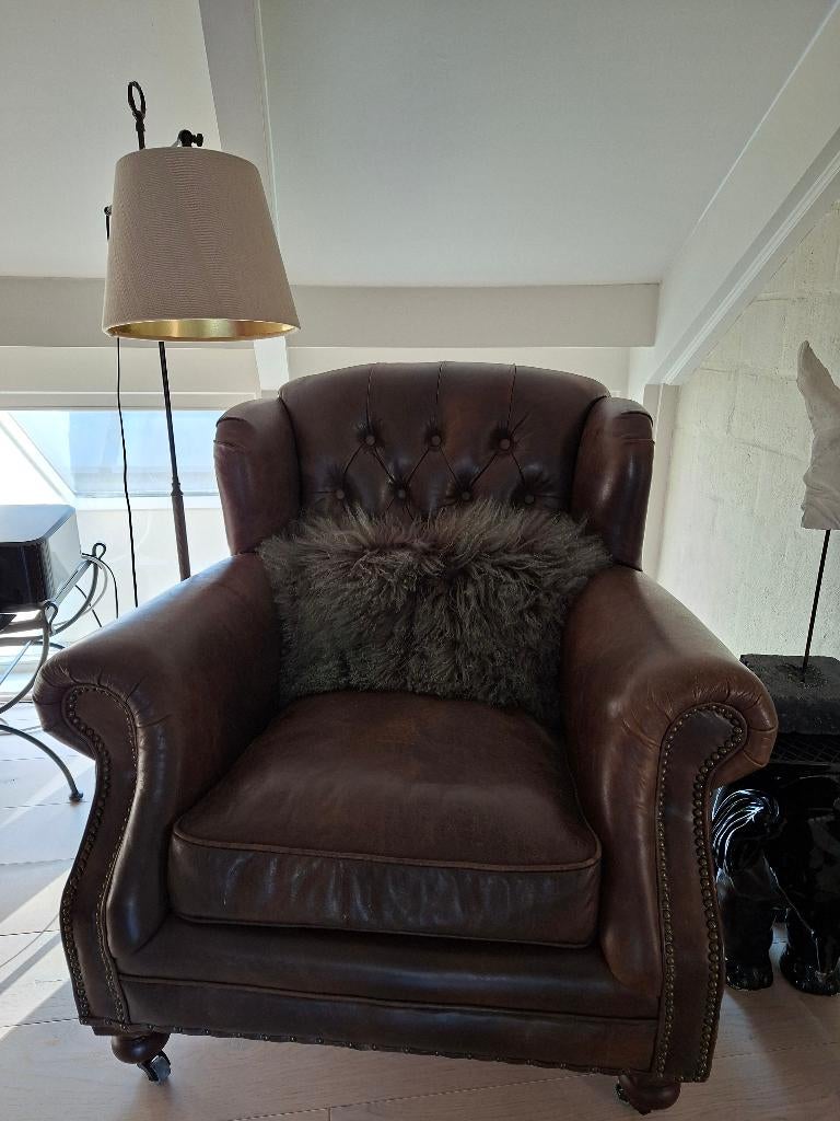 Chesterfield fauteuil in leder, Huis en Inrichting, Fauteuils, Ophalen, Gebruikt, 75 tot 100 cm, Leer