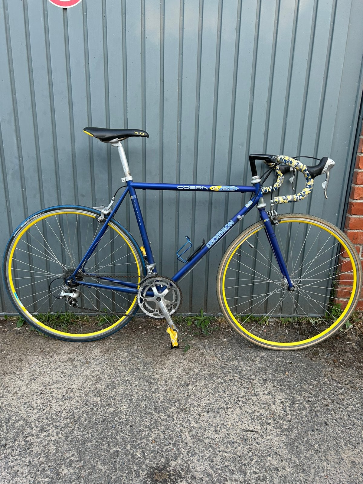 Décathlon - Cobra 620, Fietsen en Brommers, 28 inch, Gebruikt, Velgrem, Aluminium