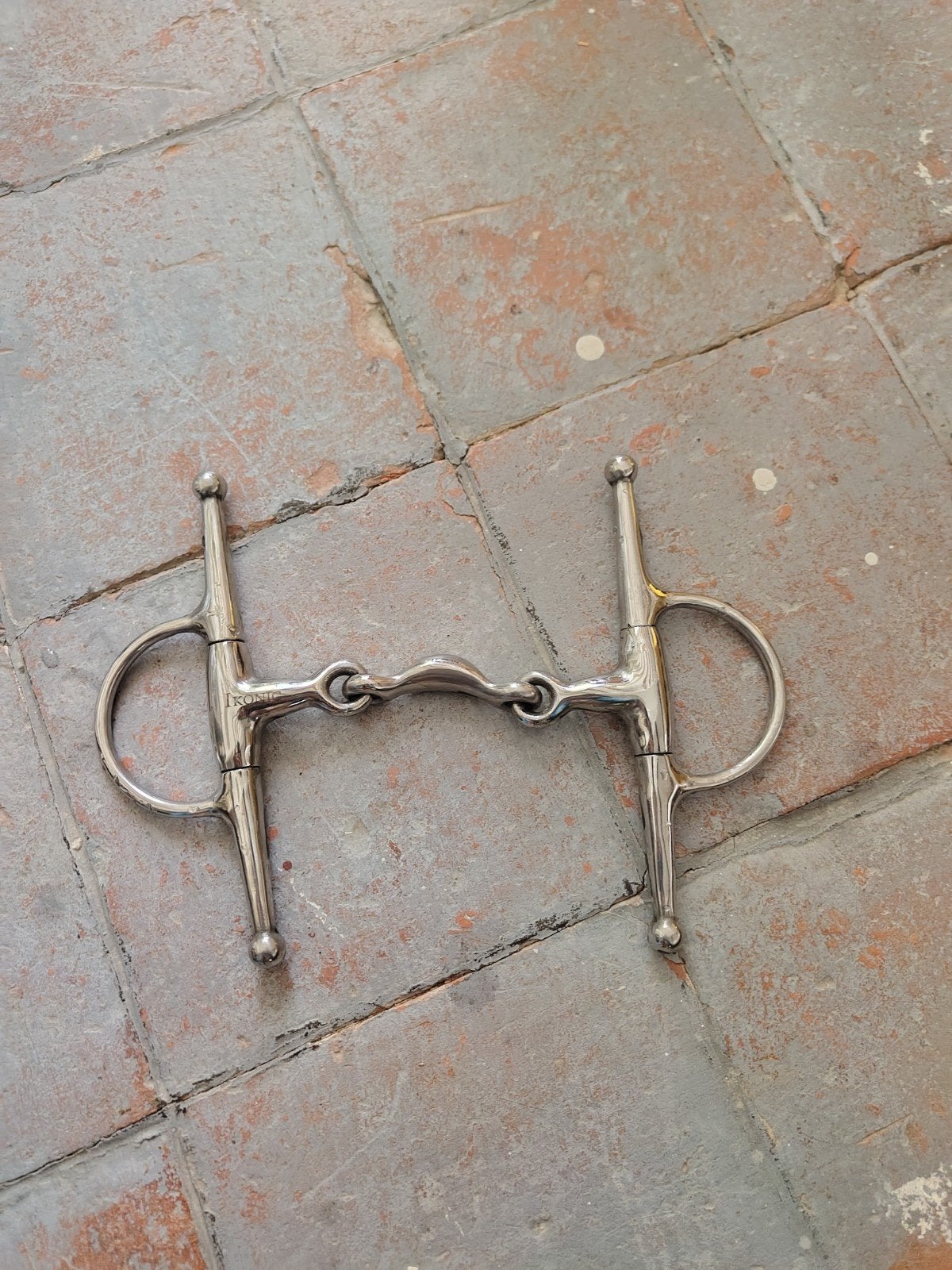 Mors à aiguilles double brisure quart de lune Ikonic 115, Animaux & Accessoires, Chevaux & Poneys | Brides & Harnachement, Mors