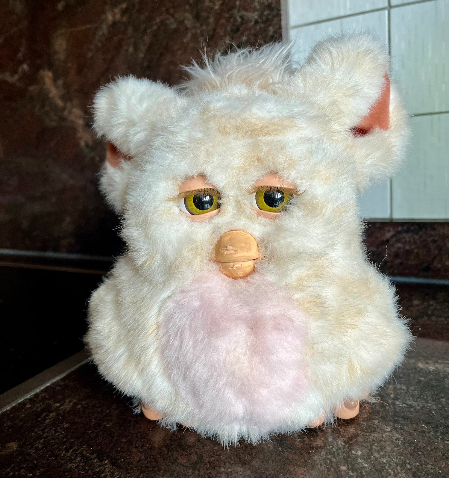 Furby 2005 Caramel Syrup (Baby Pink) groene ogen - werkend, Enlèvement, Utilisé