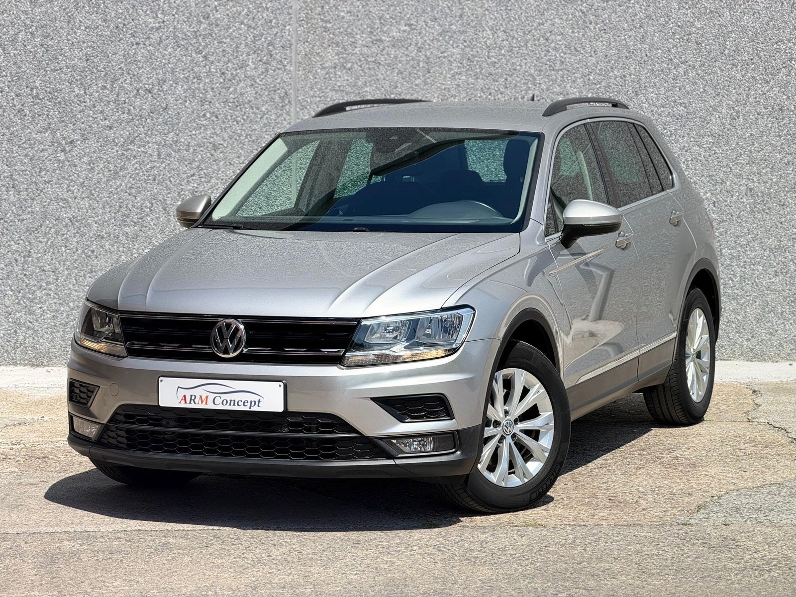 Volkswagen Tiguan 2.0 TDI diesel 2017 DSG/ Garantie 12 Mois, Autos, Argent ou Gris, Achat, Euro 6, Entreprise