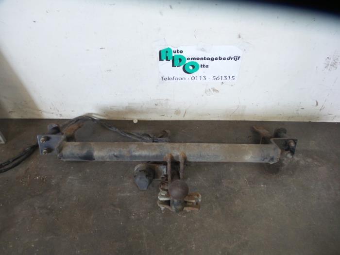 Trekhaak van een Opel Zafira (Zafira A 99-), Gebruikt, -, -, Opel