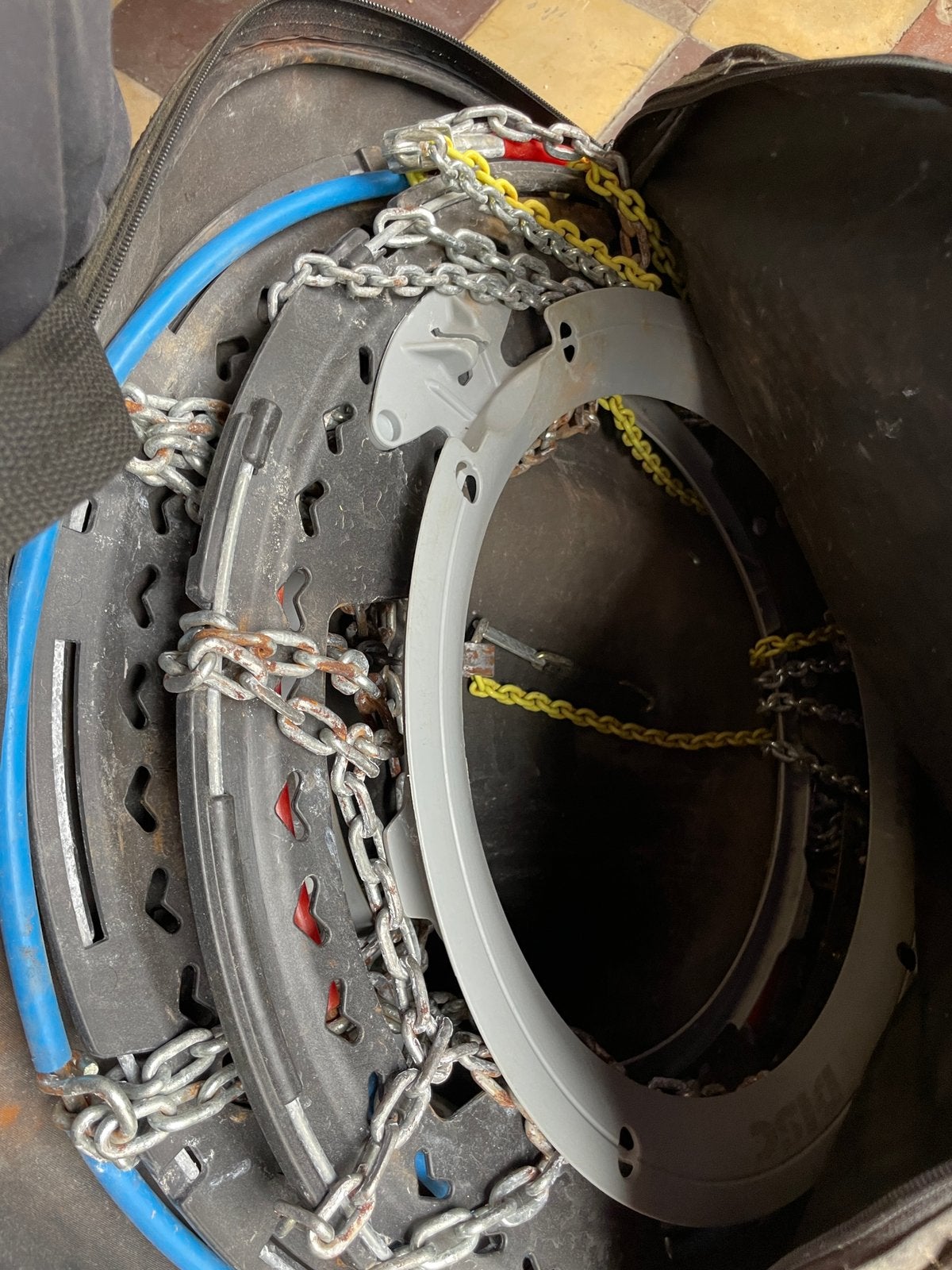 Chaines neige 205/55-16 205/65-15 MB Mercedes neuves, Enlèvement