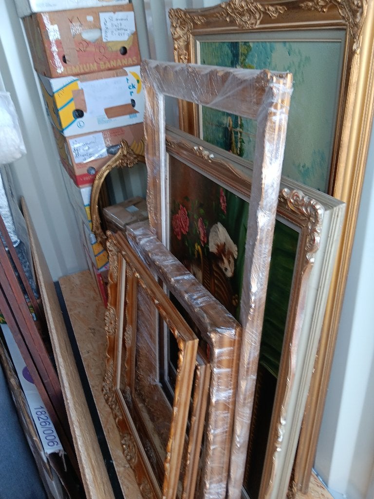 Lot de peintures et encadrement+miroir, Enlèvement