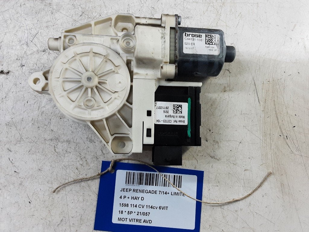 MOTEUR LEVE VITRE ELECTRIQUE AVANT DROIT Jeep Renegade (BU), Utilisé, Avant, Jeep