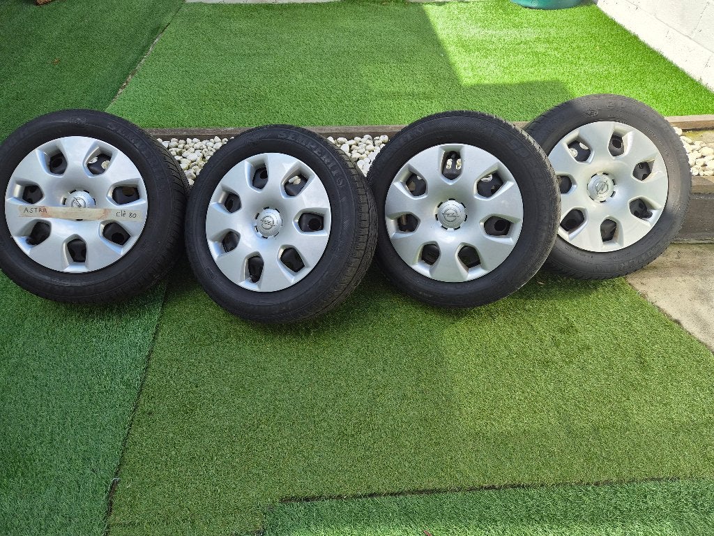 Pneus jantes, Autos : Pièces & Accessoires, Pneus hiver, 16 pouces, 205 mm, Pneu(s)