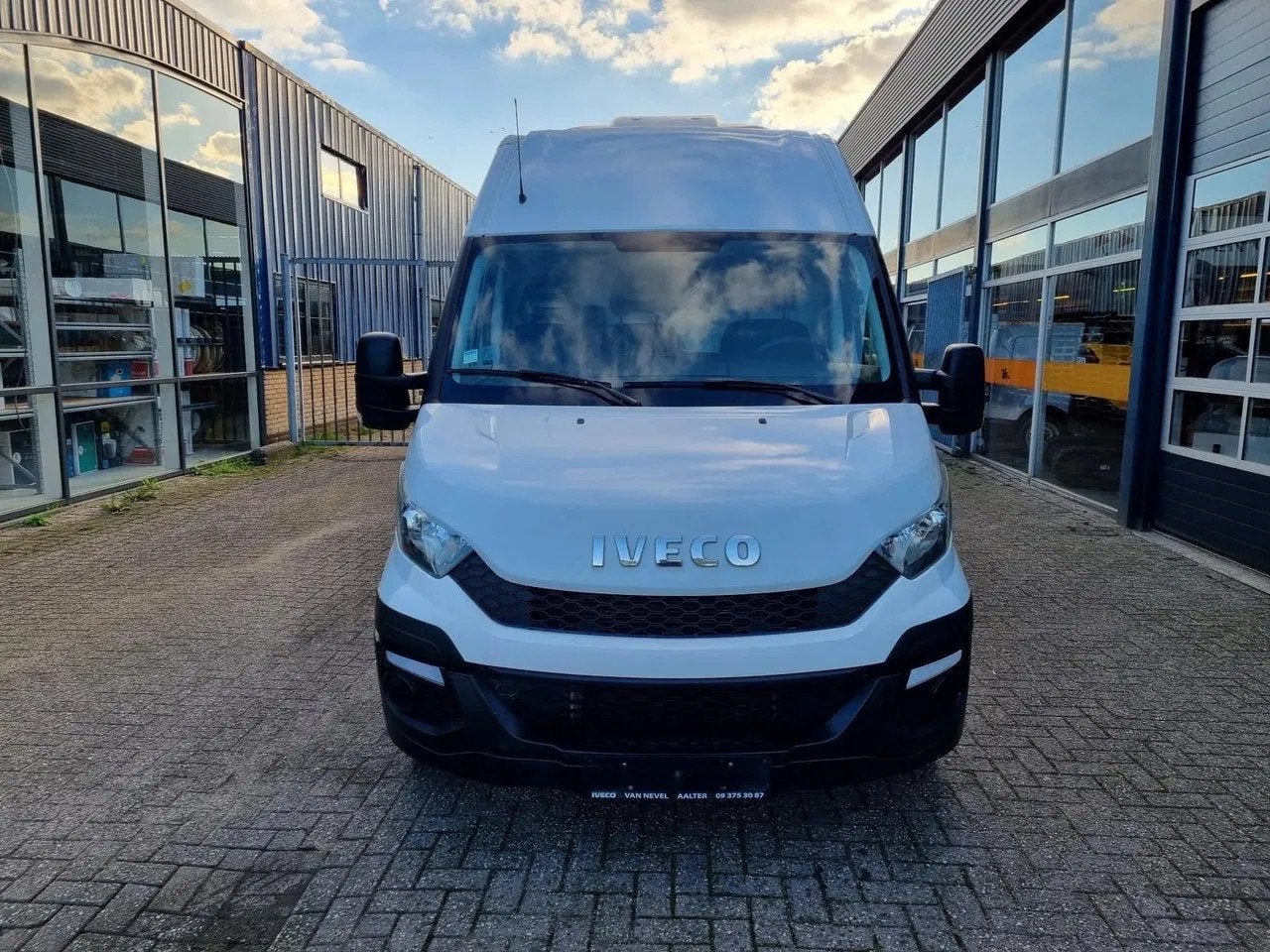 Iveco Daily 35S14 Kuhlwagen -20 Standby 230V/ CNG/ Erdgas, Autos, Camionnettes & Utilitaires, 100 kW, Euro 6, Entreprise, 5 portes