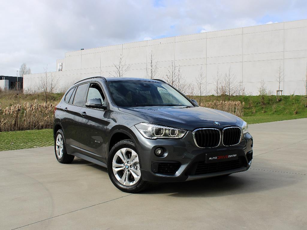 Bmw X1 sDrive 18i * Led Koplampen * Leder * Trekhaak * PDC, Auto's, 118 g/km, Achterwielaandrijving, 4 cilinders, USB