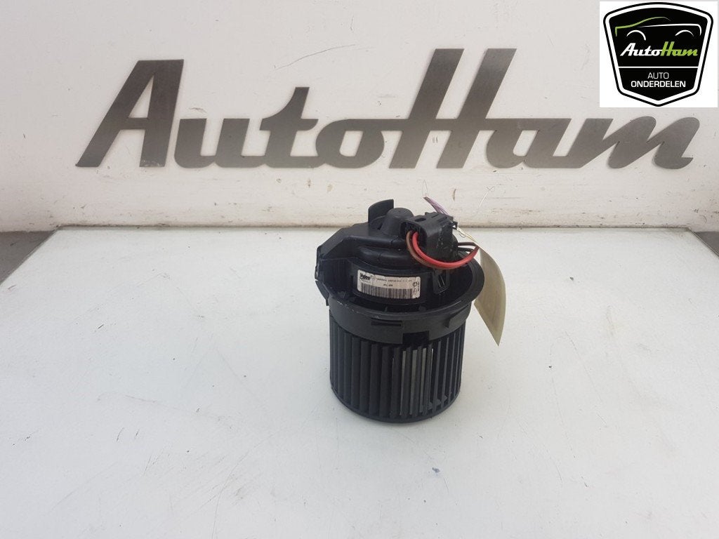 KACHEL VENTILATORMOTOR Renault Clio IV (5R), Gebruikt, Renault