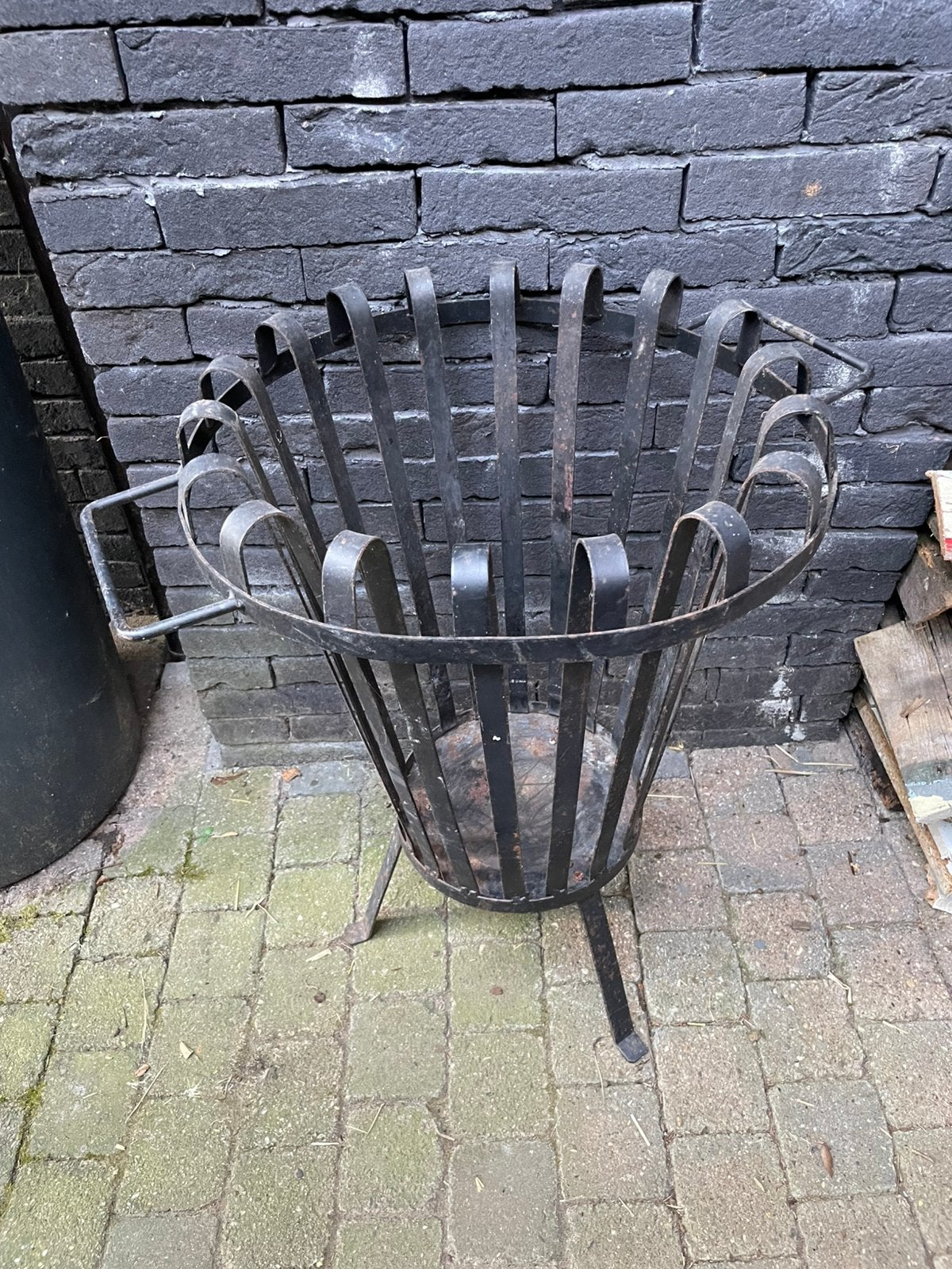 ROBUUST SMEEDIJZEREN VATURKORF – Vintage Haardmand, Tuin en Terras, Ophalen, Zo goed als nieuw, Vuurkorf