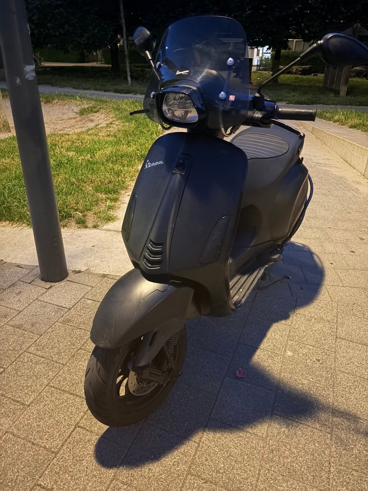 Vespa Sprint Notte, Fietsen en Brommers, Ophalen, Gebruikt, Vespa