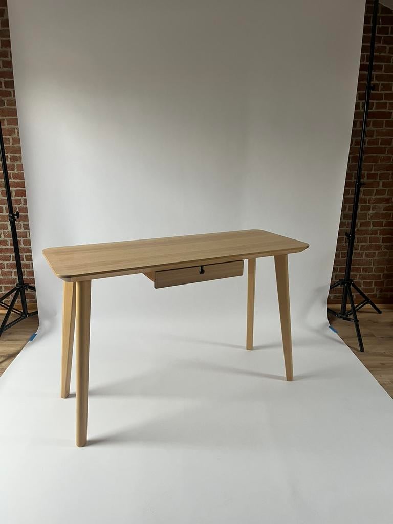 Bureau Lisabo, Enlèvement, Comme neuf, IKEA