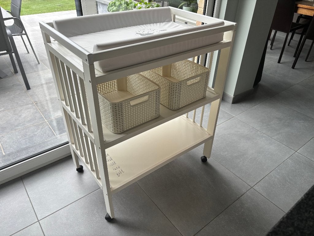 Verzorgingstafel baby/peuter, Kinderen en Baby's, Badjes en Verzorging, Ophalen, Gebruikt, Overige typen, Overige merken