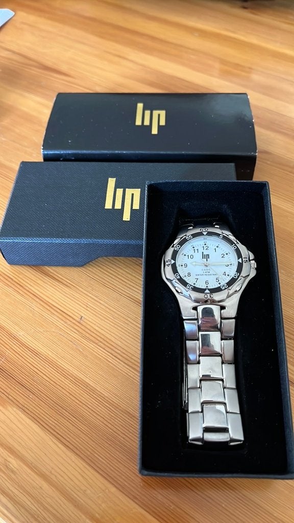 Lip vintage horloge, Handtassen en Accessoires, Staal, Staal, Polshorloge, Nieuw