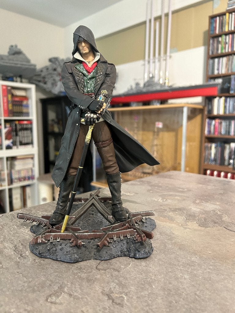 Figurine Assassin's creed, Enlèvement ou Envoi, Comme neuf, Autres types