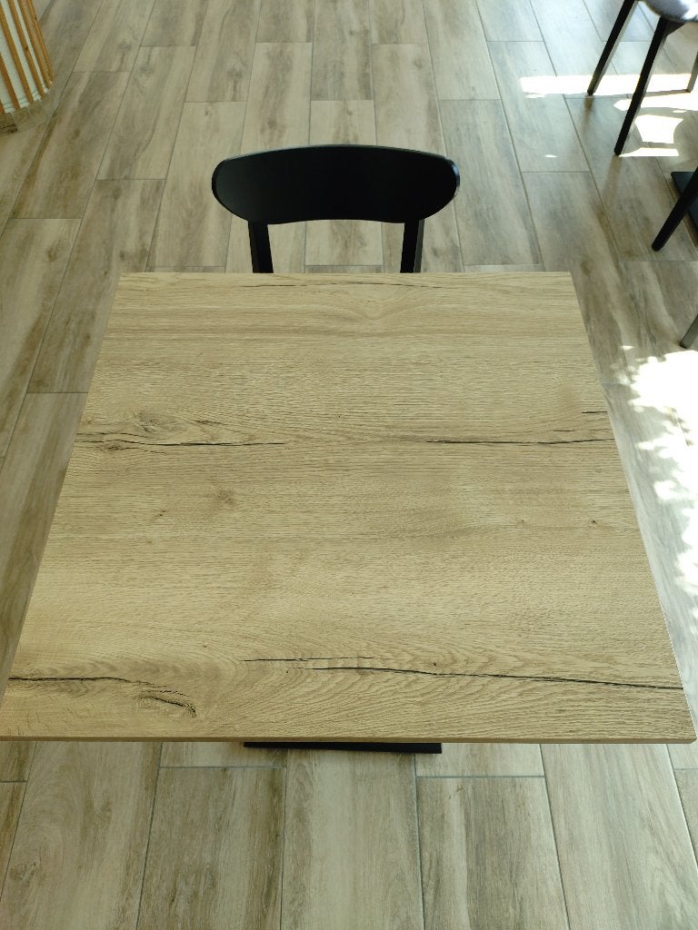 Table imitation bois pied en métal noir, Huis en Inrichting, Ophalen, 50 tot 100 cm, Vierkant, 50 tot 100 cm
