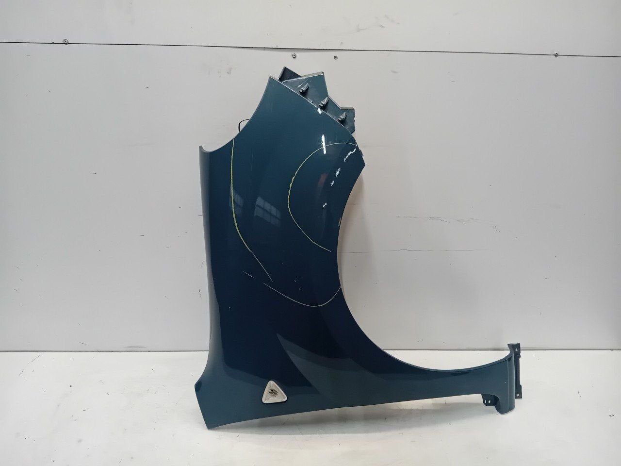 Spatbord rechts voor Renault Kangoo, Onderdelen@venauto.nl, Van der Ven Autorecycling B.V., Gebruikt, Ettenseweg 76, 4706 PB Roosendaal, The Netherlands