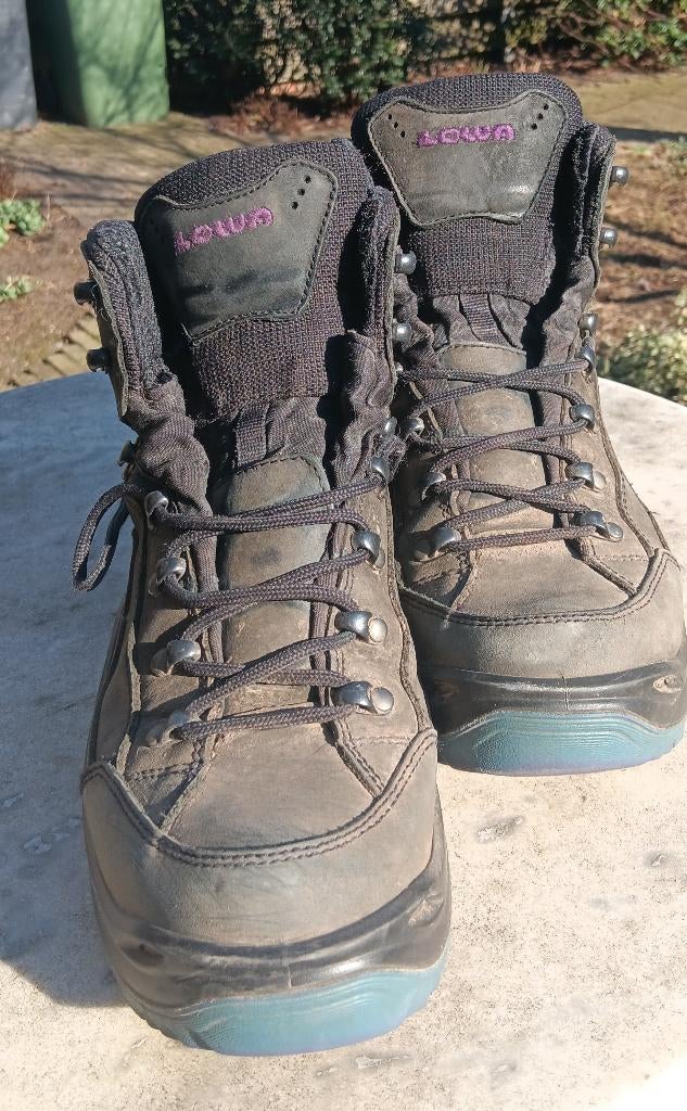 LOWA wandelschoenen trekking hiking Maat 42, Sport en Fitness, Bergsport en Wandelen, Ophalen of Verzenden, Gebruikt, Schoenen