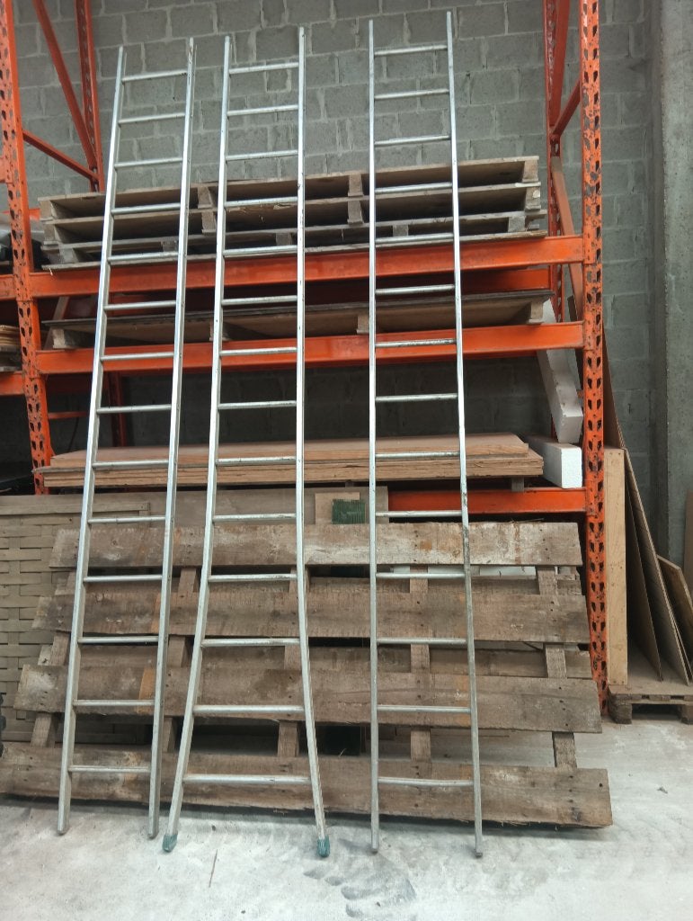 Échelle en aluminium, Enlèvement, Utilisé, Échelle