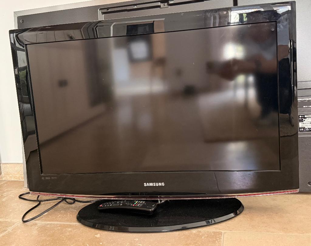 TV, Audio, Tv en Foto, Ophalen, LED, HD Ready (720p), Zo goed als nieuw