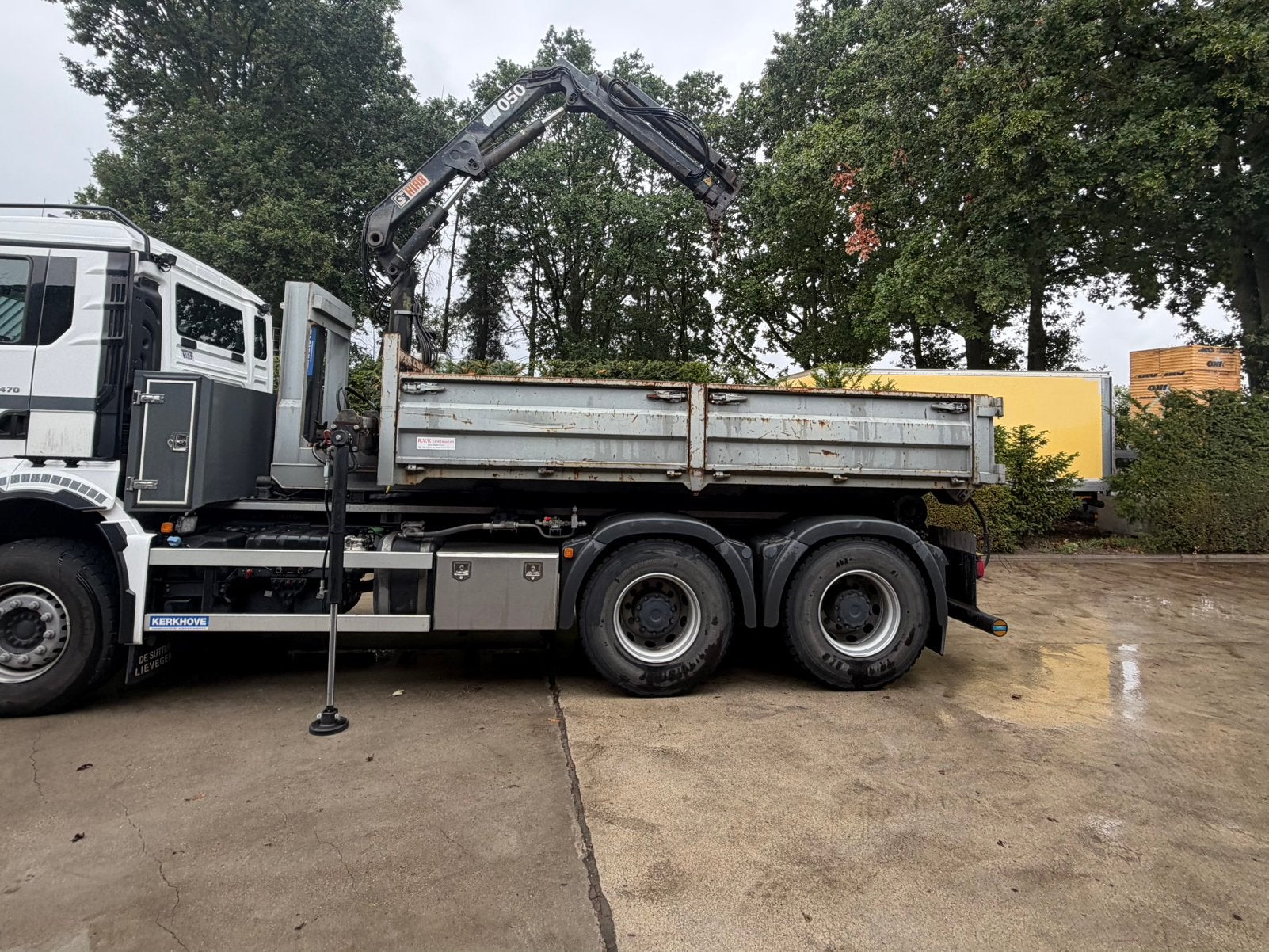 Haakarmcontainer met kraan/ kraan container hiab, Zakelijke goederen, Ophalen