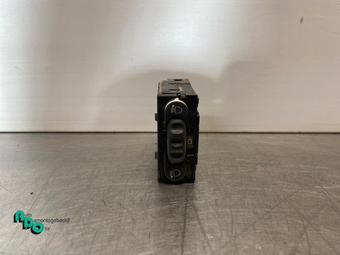 Commutateur phare hauteur réglable d'un Opel Vivaro (Vivaro, -, Opel, 3 mois de garantie, Utilisé